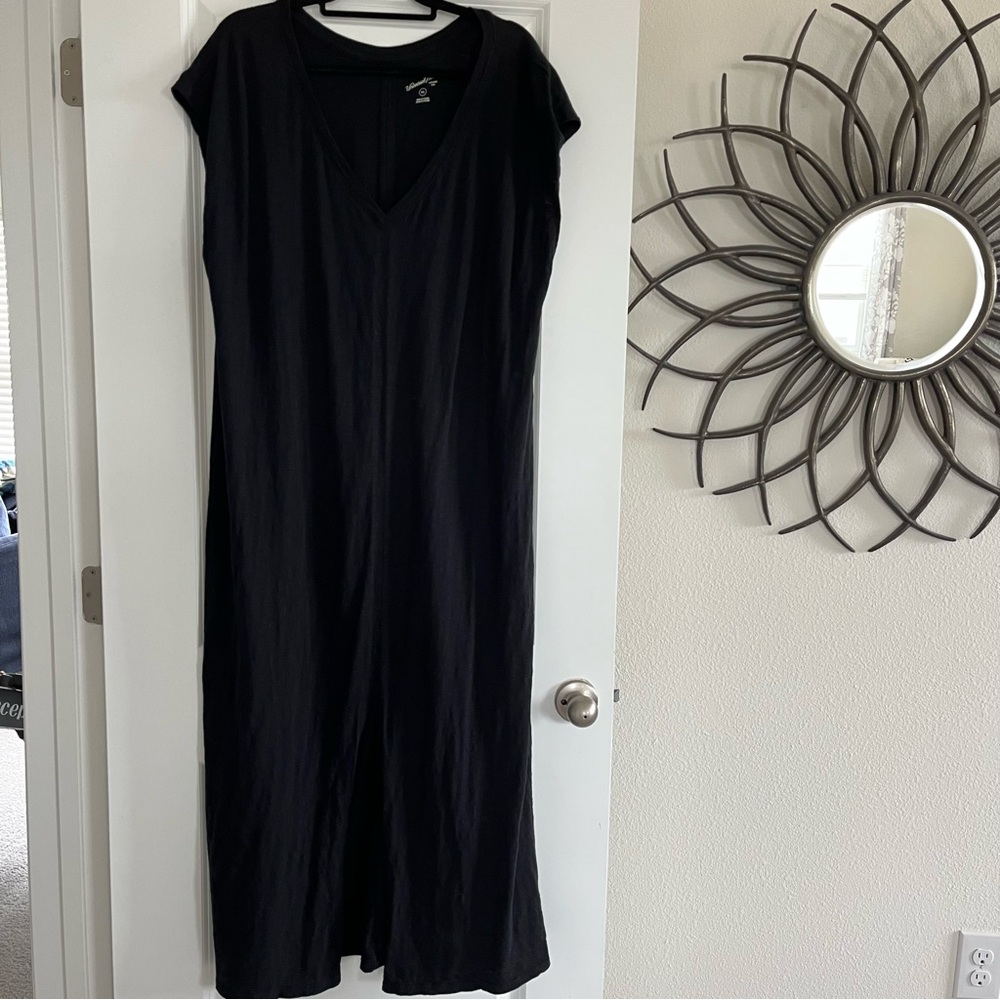 Universal Thread Short Sleeve T-Shirt Dress - Picture 2 of 4
